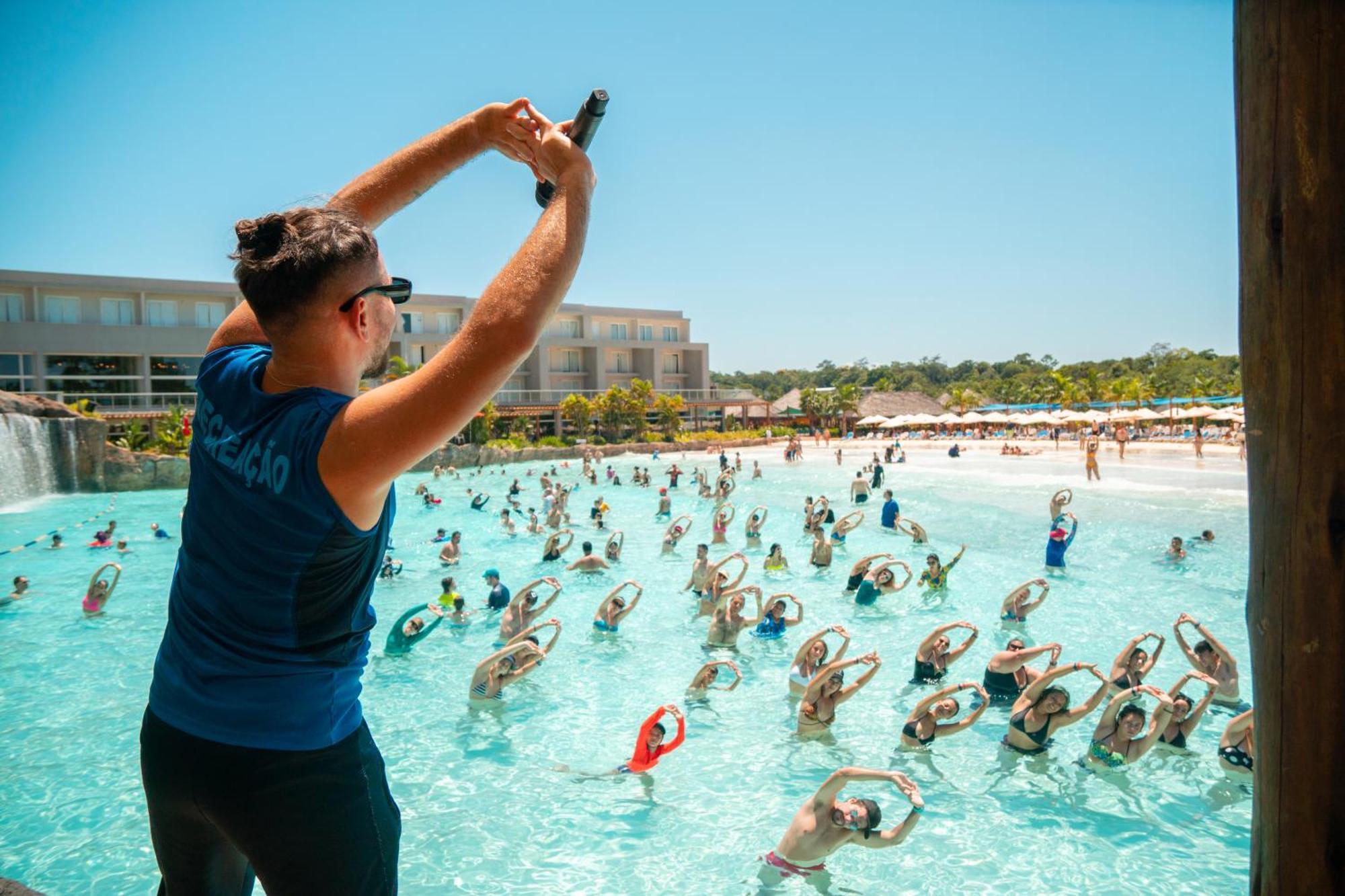 Mabu Thermas Grand Resort Фос-ду-Игуасу Экстерьер фото Aqua Zumba at Atlantis Paradise Island